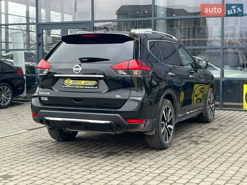 Внедорожник / Кроссовер Nissan Rogue 2017 в Ивано-Франковске