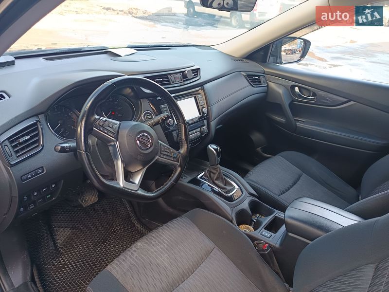 Внедорожник / Кроссовер Nissan Rogue 2019 в Киеве