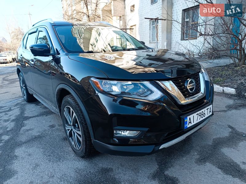 Внедорожник / Кроссовер Nissan Rogue 2019 в Киеве