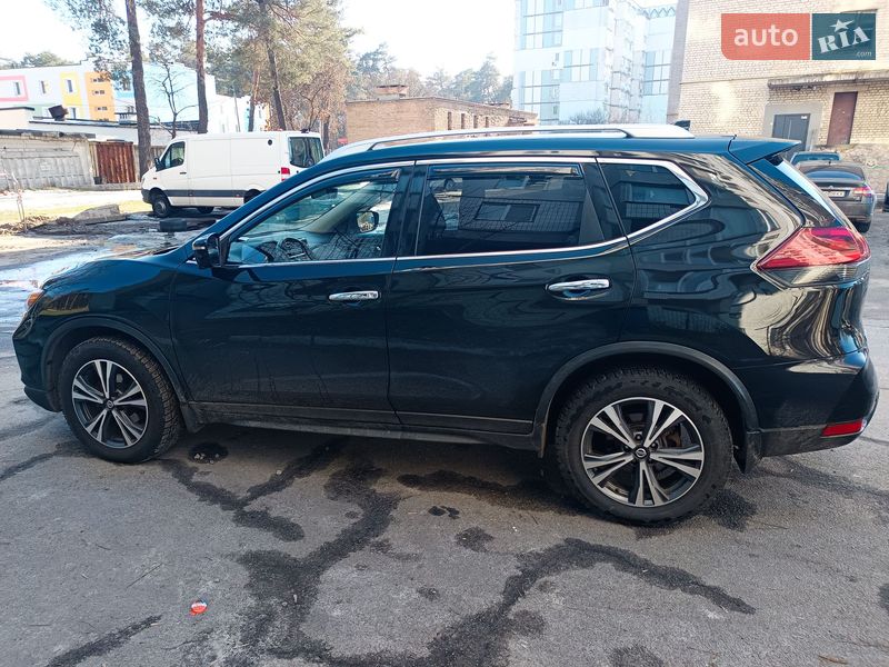 Внедорожник / Кроссовер Nissan Rogue 2019 в Киеве