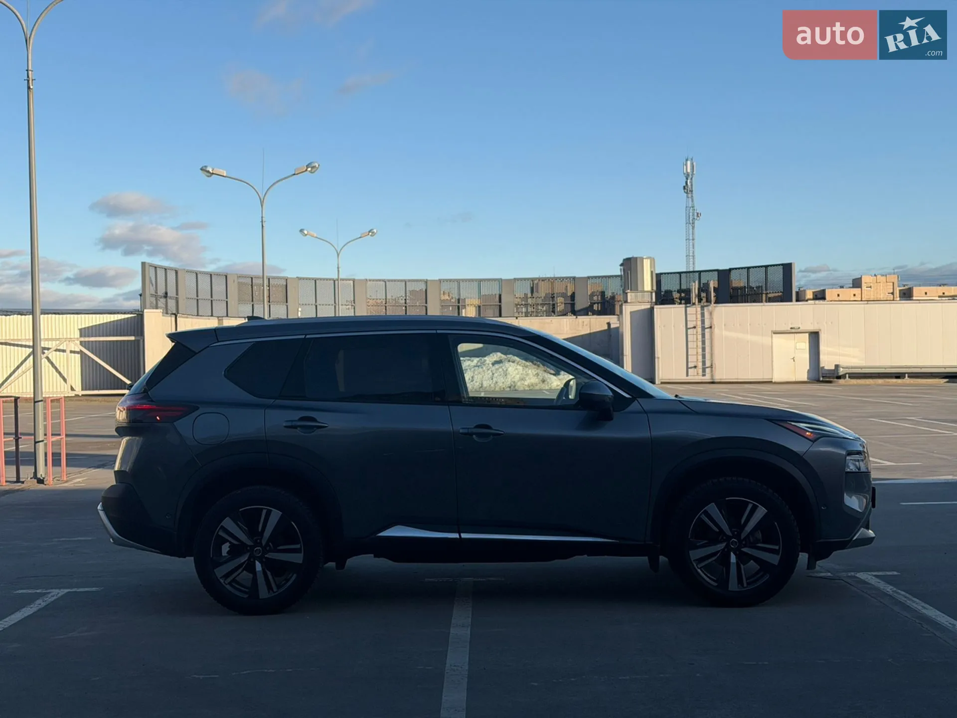 2021 Nissan Rogue - мініатюра 5