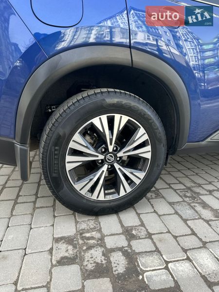 Позашляховик / Кросовер Nissan Rogue 2021 в Івано-Франківську