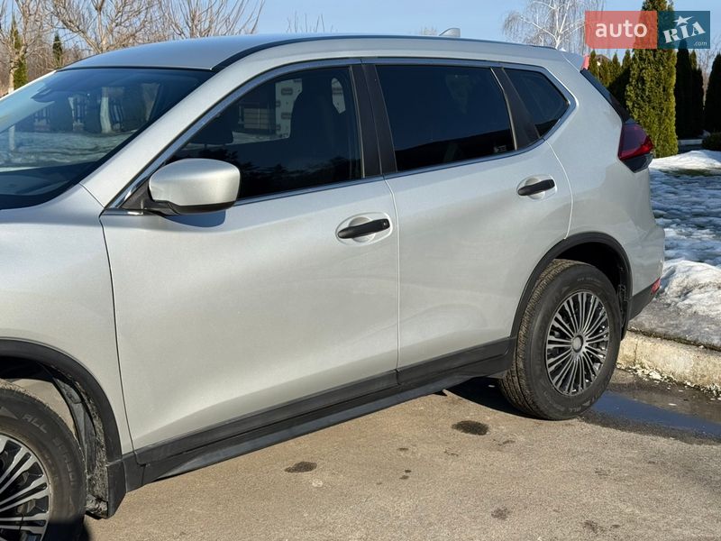 Внедорожник / Кроссовер Nissan Rogue 2019 в Киеве