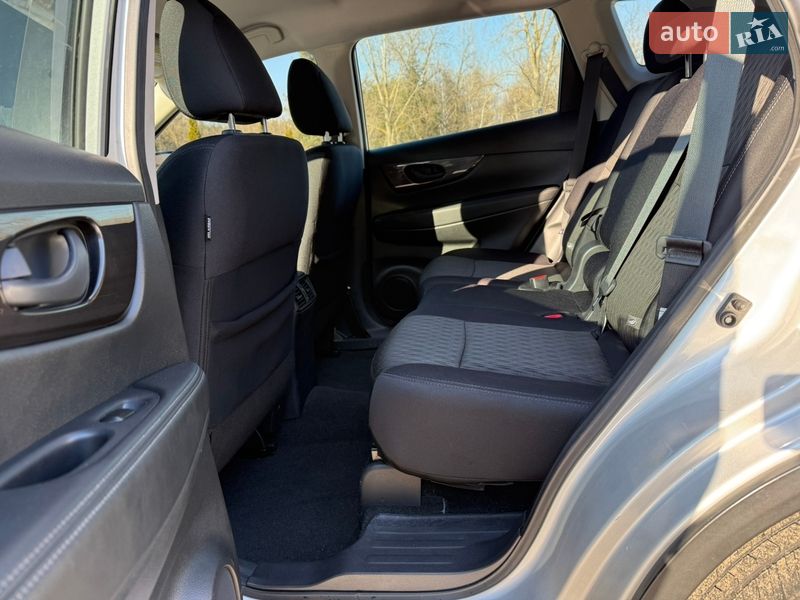 Внедорожник / Кроссовер Nissan Rogue 2019 в Киеве