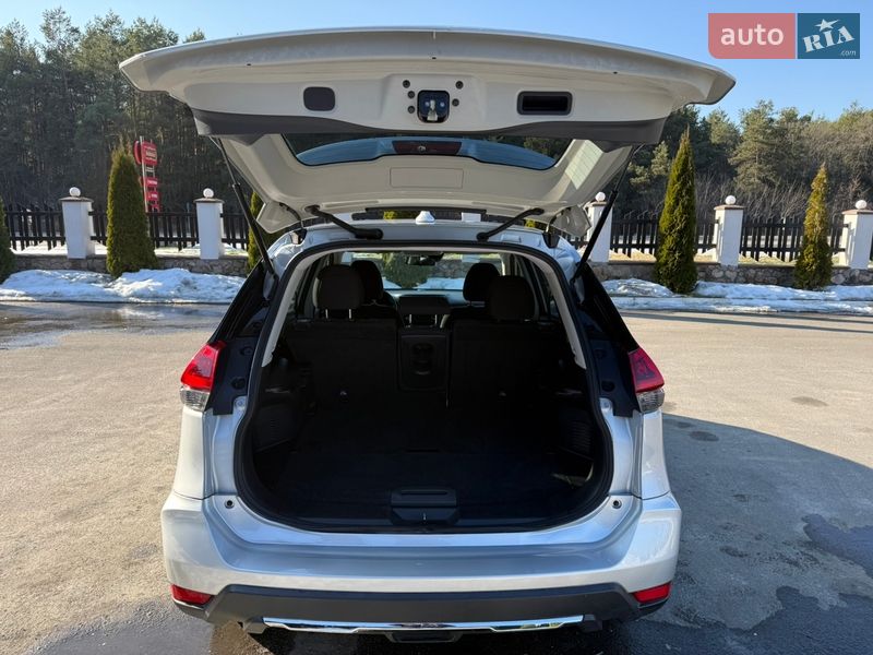 Внедорожник / Кроссовер Nissan Rogue 2019 в Киеве