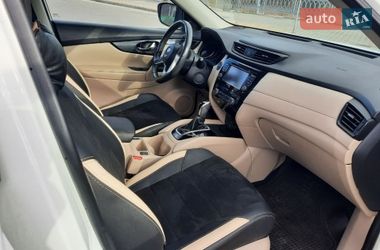 Внедорожник / Кроссовер Nissan Rogue 2017 в Киеве