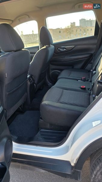 Внедорожник / Кроссовер Nissan Rogue 2017 в Измаиле