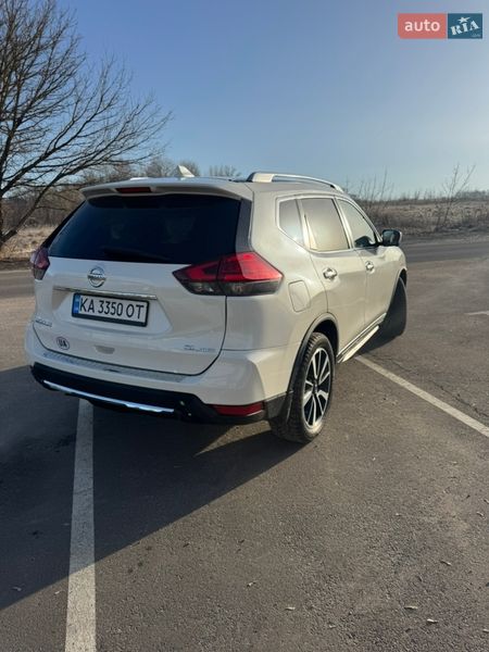 Внедорожник / Кроссовер Nissan Rogue 2018 в Киеве