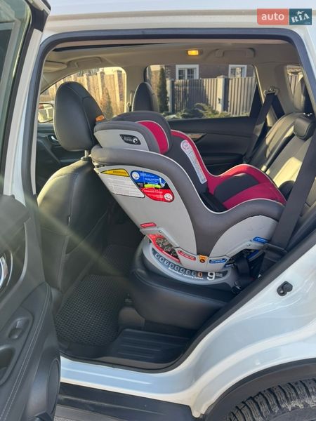 Внедорожник / Кроссовер Nissan Rogue 2018 в Киеве