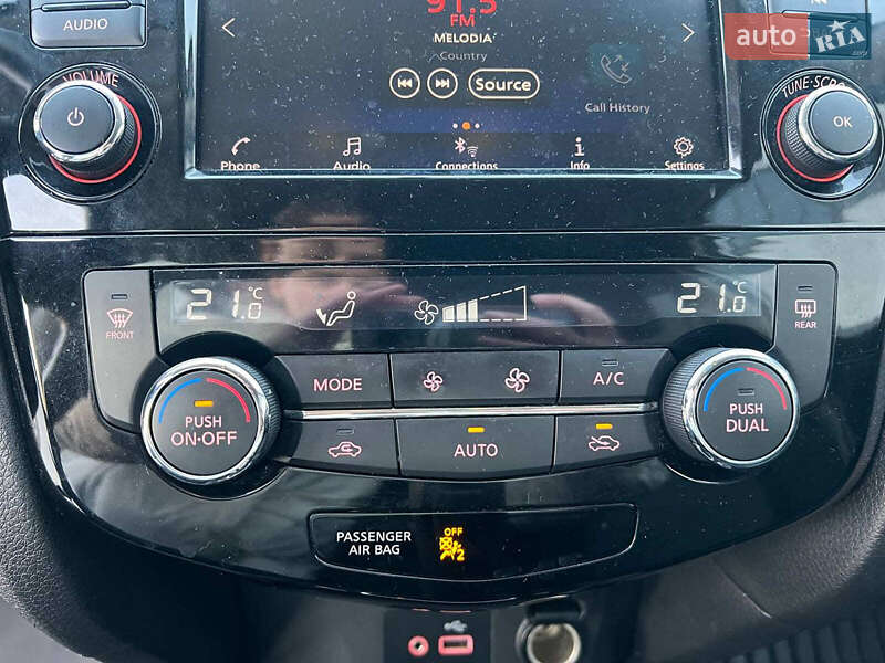 Позашляховик / Кросовер Nissan Rogue 2018 в Львові