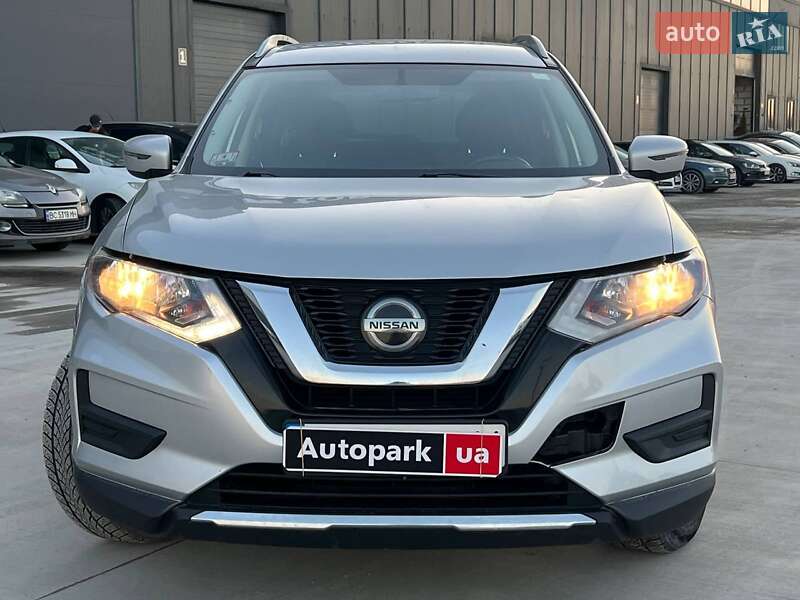Позашляховик / Кросовер Nissan Rogue 2018 в Львові