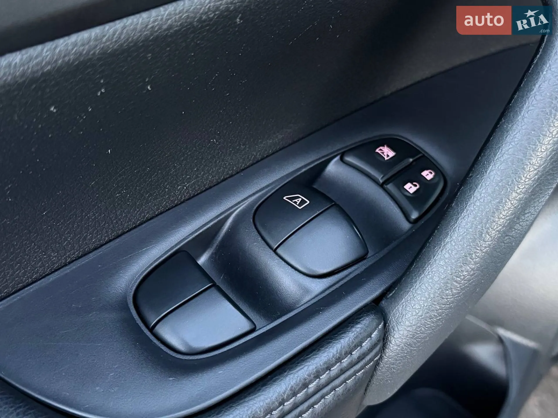 2015 Nissan Rogue - мініатюра 40