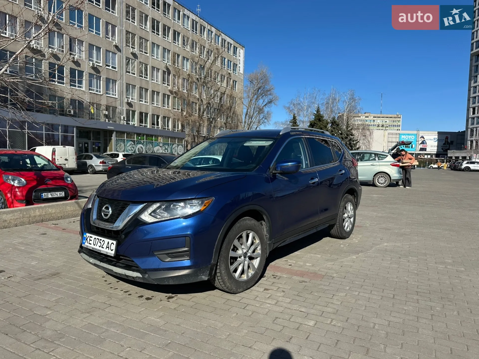 2017 Nissan Rogue - мініатюра 2