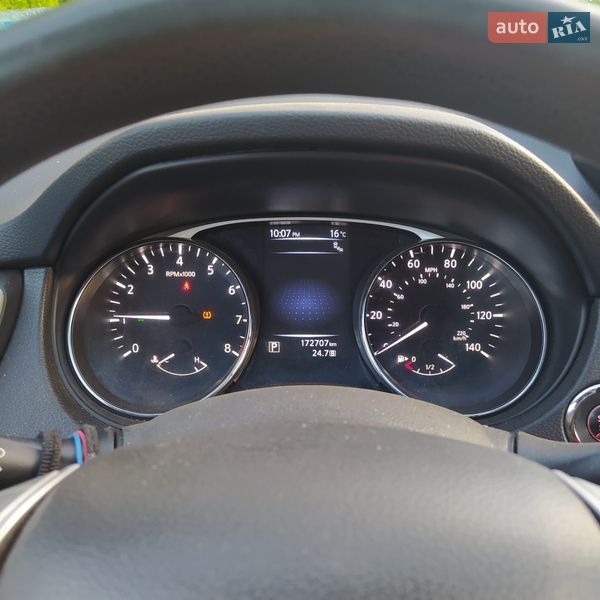 Внедорожник / Кроссовер Nissan Rogue 2014 в Львове