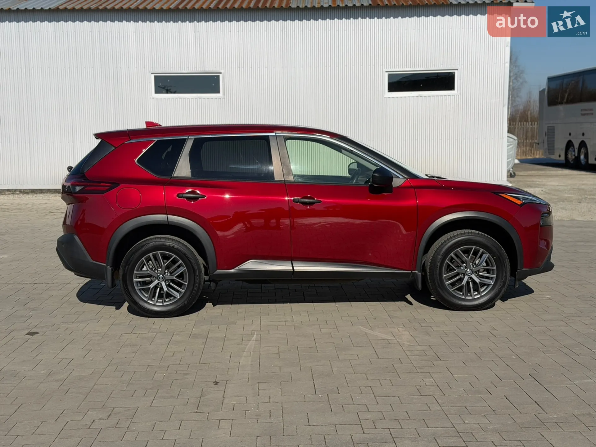 2021 Nissan Rogue - мініатюра 2