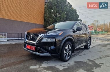 Позашляховик / Кросовер Nissan Rogue 2021 в Харкові