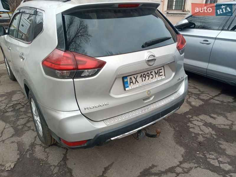 Внедорожник / Кроссовер Nissan Rogue 2017 в Кривом Роге
