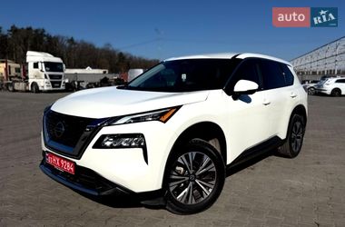Позашляховик / Кросовер Nissan Rogue 2021 в Львові