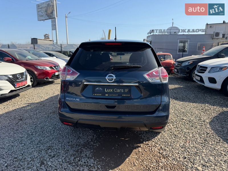 Внедорожник / Кроссовер Nissan Rogue 2016 в Ивано-Франковске