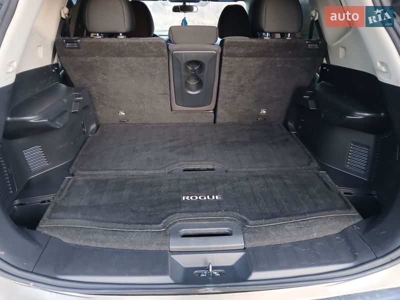 Внедорожник / Кроссовер Nissan Rogue 2018 в Кременце