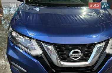 Внедорожник / Кроссовер Nissan Rogue 2017 в Днепре