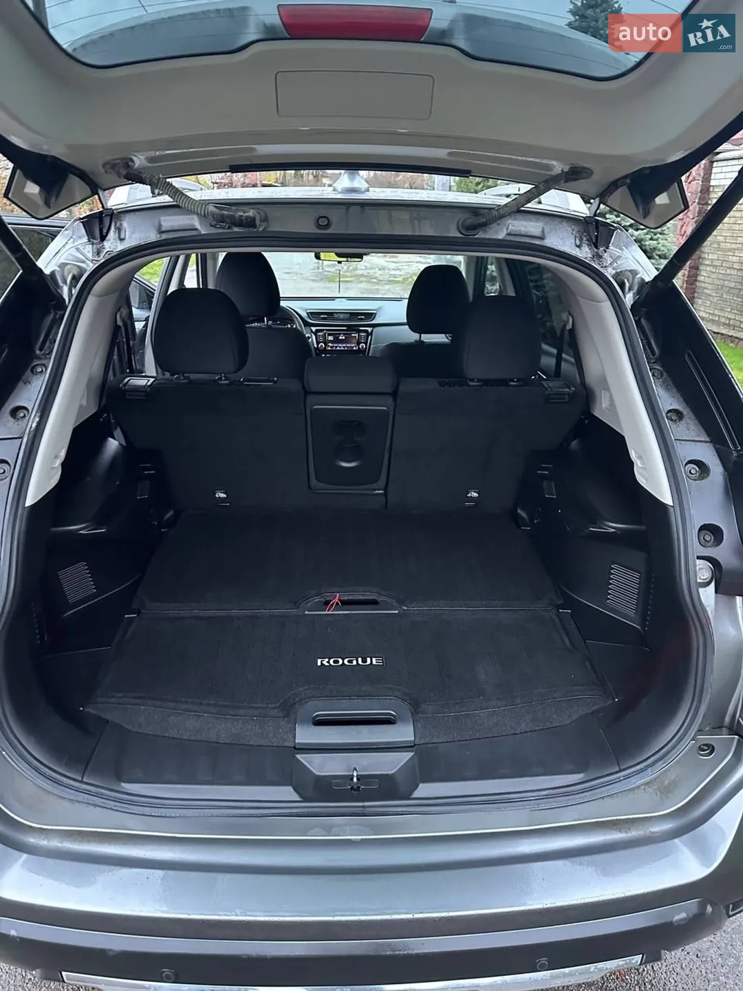 2019 Nissan Rogue - мініатюра 10