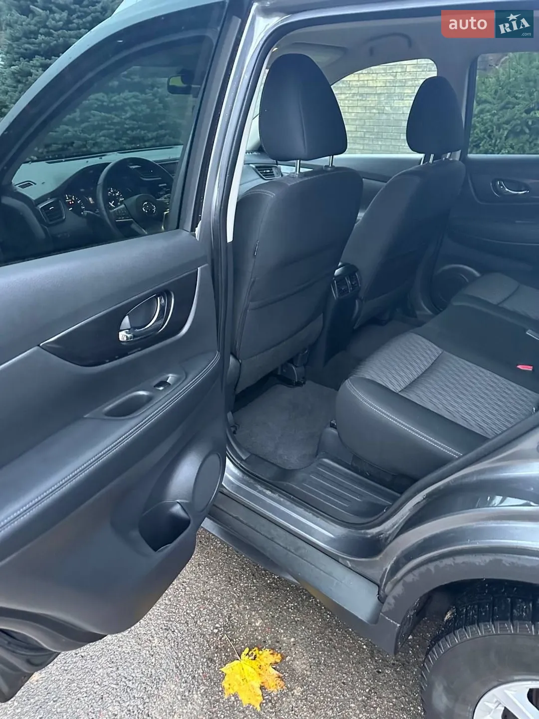 2019 Nissan Rogue - мініатюра 12
