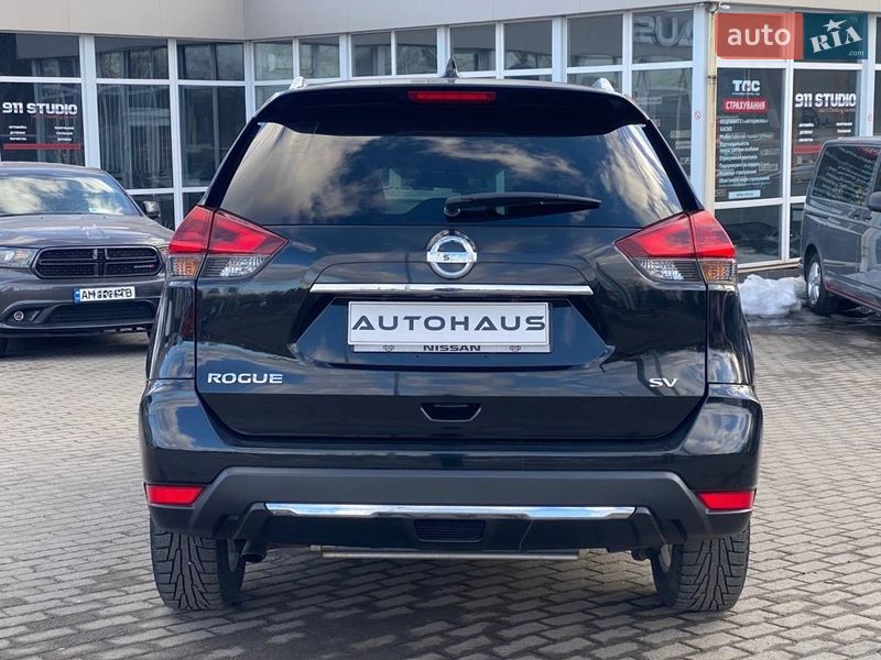 Внедорожник / Кроссовер Nissan Rogue 2018 в Житомире