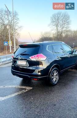 Внедорожник / Кроссовер Nissan Rogue 2016 в Кропивницком