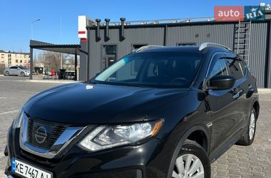 Внедорожник / Кроссовер Nissan Rogue 2018 в Кривом Роге