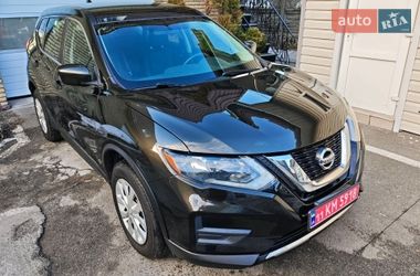 Позашляховик / Кросовер Nissan Rogue 2017 в Києві