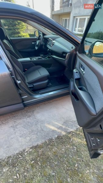 Внедорожник / Кроссовер Nissan Rogue 2021 в Козове