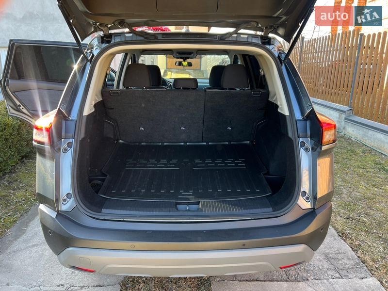 Внедорожник / Кроссовер Nissan Rogue 2021 в Козове