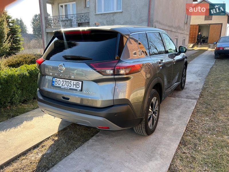 Внедорожник / Кроссовер Nissan Rogue 2021 в Козове