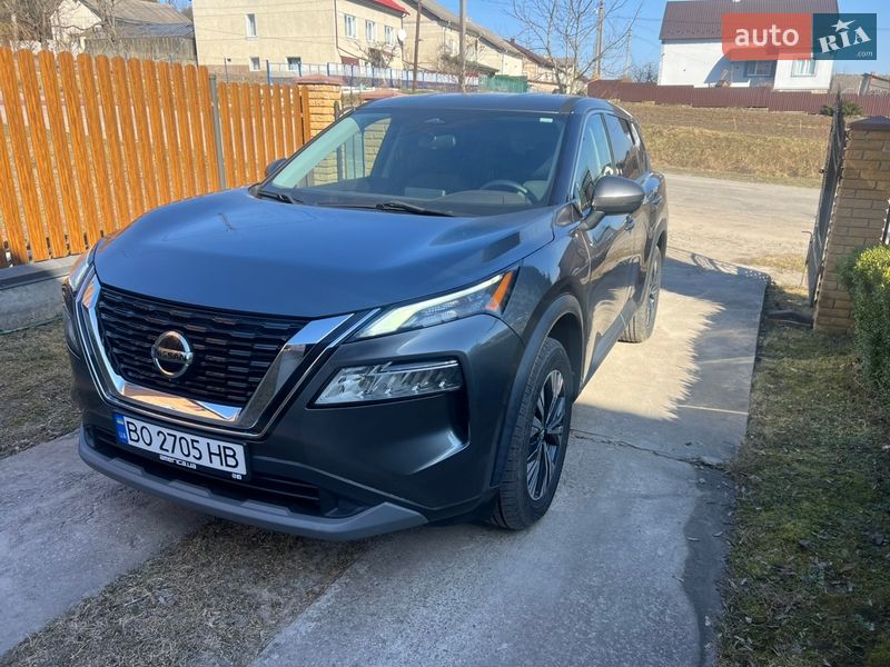 Внедорожник / Кроссовер Nissan Rogue 2021 в Козове