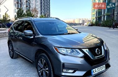 Внедорожник / Кроссовер Nissan Rogue 2017 в Киеве