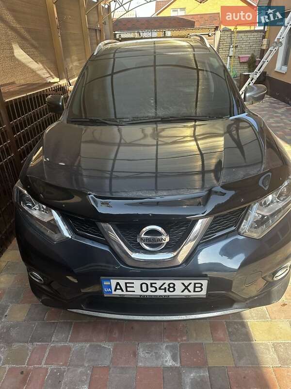 Внедорожник / Кроссовер Nissan Rogue 2015 в Днепре