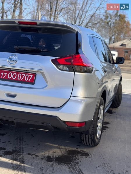 Внедорожник / Кроссовер Nissan Rogue 2017 в Лубнах