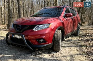 Внедорожник / Кроссовер Nissan Rogue 2014 в Ивано-Франковске