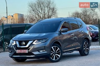 Внедорожник / Кроссовер Nissan Rogue 2019 в Киеве
