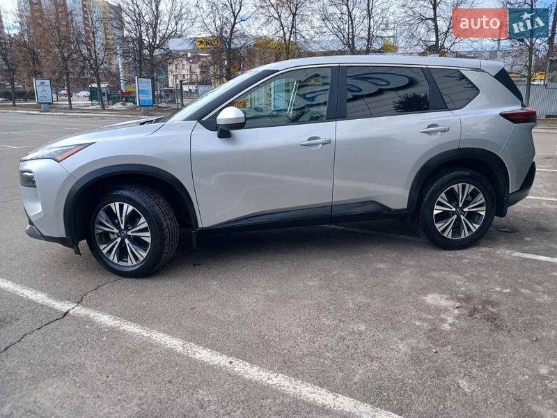 Внедорожник / Кроссовер Nissan Rogue 2023 в Броварах