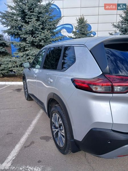 Внедорожник / Кроссовер Nissan Rogue 2023 в Броварах