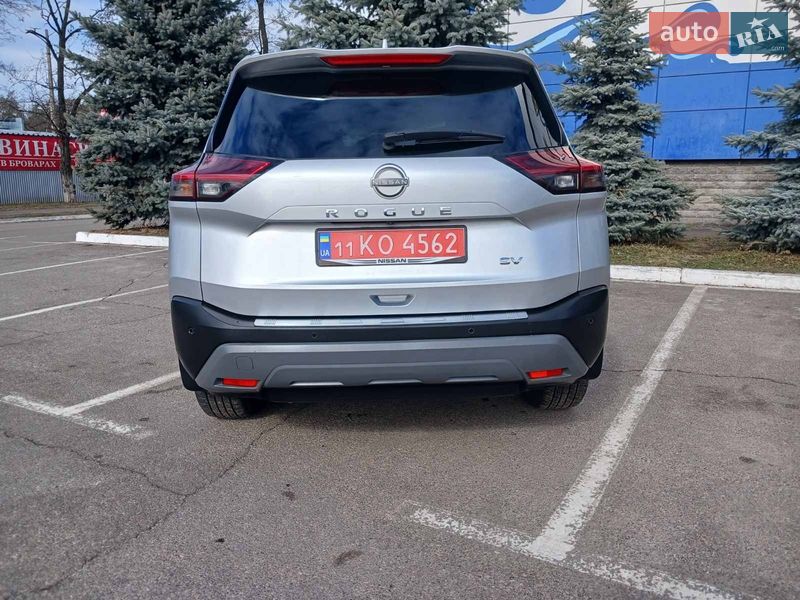 Внедорожник / Кроссовер Nissan Rogue 2023 в Броварах