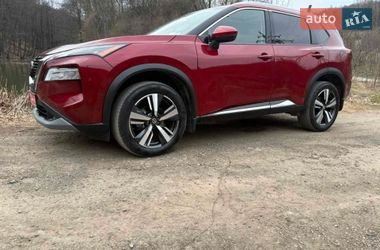 Внедорожник / Кроссовер Nissan Rogue 2020 в Львове