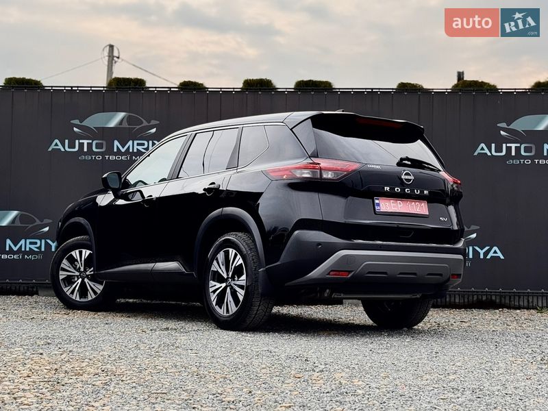 Внедорожник / Кроссовер Nissan Rogue 2023 в Самборе