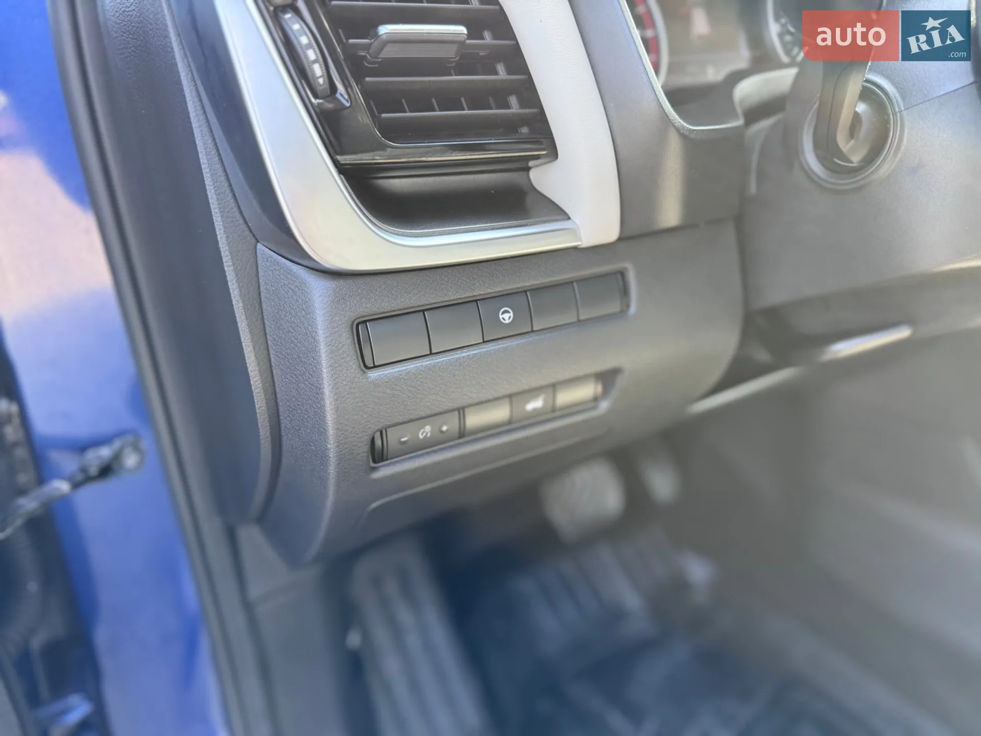 2020 Nissan Rogue - мініатюра 27