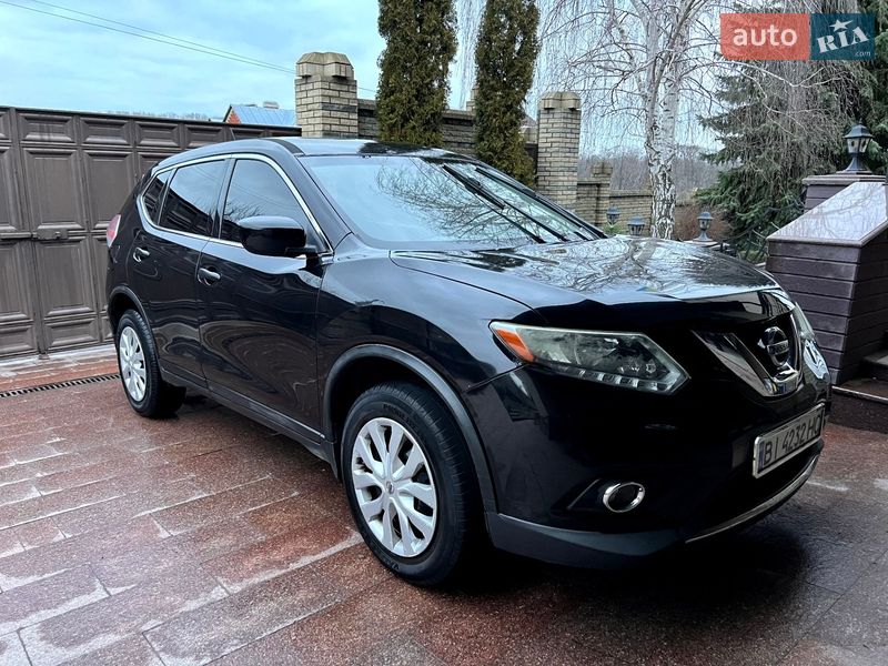 Позашляховик / Кросовер Nissan Rogue 2016 в Полтаві