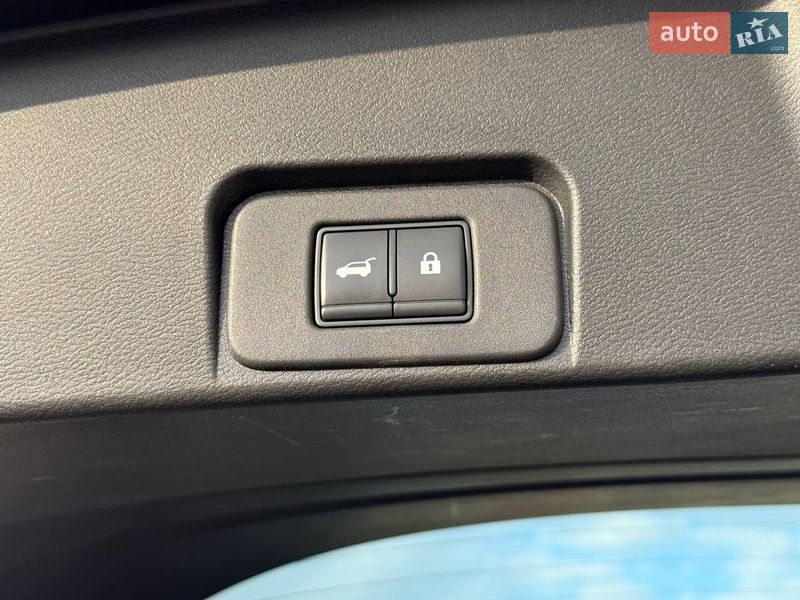 Позашляховик / Кросовер Nissan Rogue 2021 в Києві