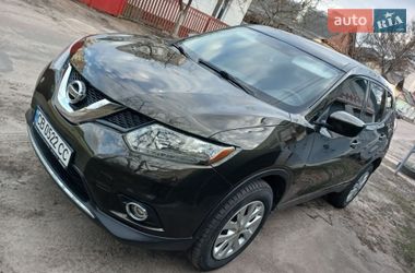 Позашляховик / Кросовер Nissan Rogue 2016 в Чернігові