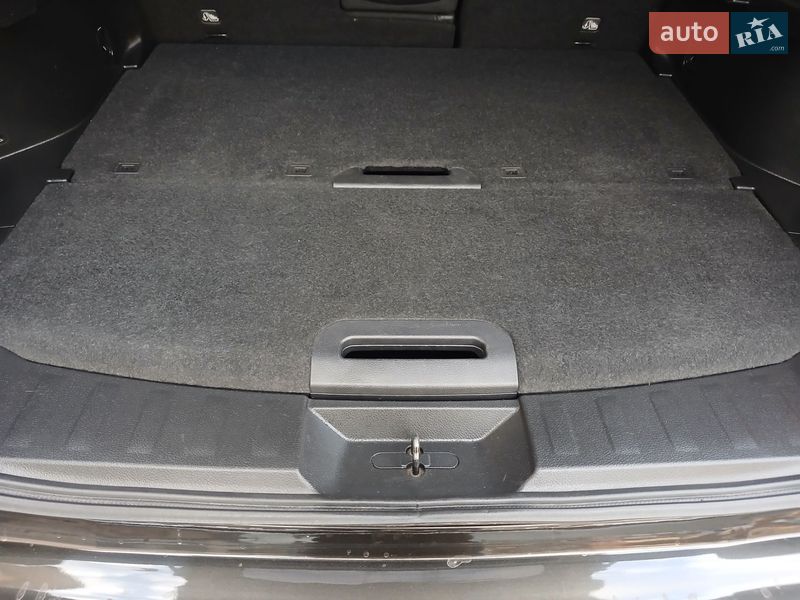 Внедорожник / Кроссовер Nissan Rogue 2016 в Чернигове